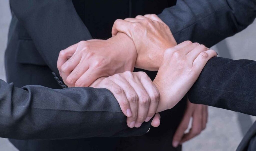 Il fondo 'Diamo Lavoro' per l'inclusione, a Magenta coinvolti Caritas, San Vincenzo e Non di solo Pane