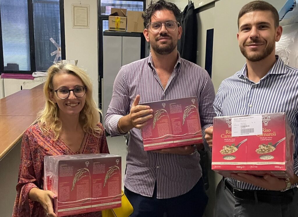 I giovani del Rotaract Magenta sostengono la San Vincenzo, all'apericena del 3 ottobre a Robecco doneranno il riso